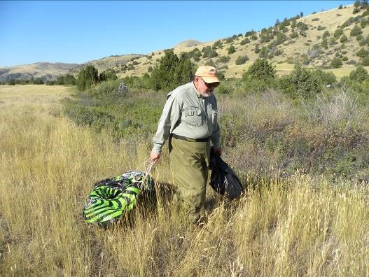 Volunteer helps at National Public Lands Day