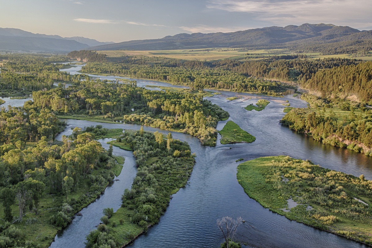 Picture of the Snake River meandering in eastern Idaho