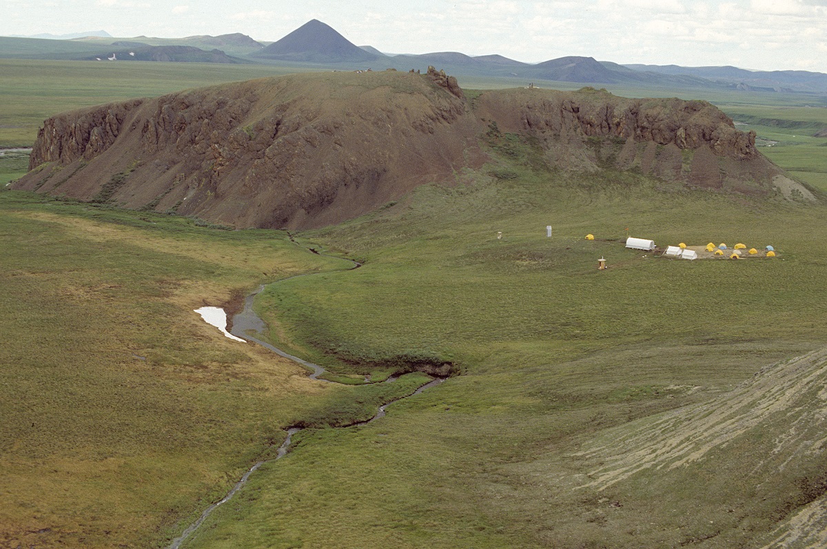 Field camp by Mesa site