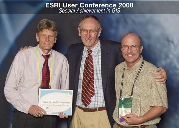 Kirk Halford receives a Special Achievement in GIS award from ESRI. 