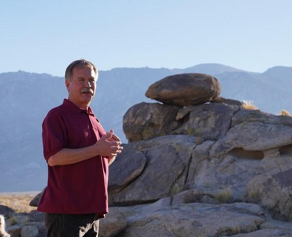 Steve Nelson gives a speech at Alabama Hills.