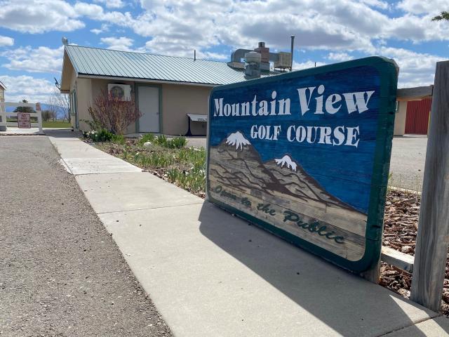 The Mountain View Golf Course is open to the public and is built on land proposed for non-competitive direct sale to Lander County. It’s part of the 172.51 acres of land in Lander County, Nevada, for which the County holds a patent under the Recreation and Public Purposes (R&PP) Act. Lander County has applied to the BLM for a direct sale of the reversionary interest in its R&PP Act patent. (photo by Jess D. Harvey/Battle Mountain District Public Affairs)