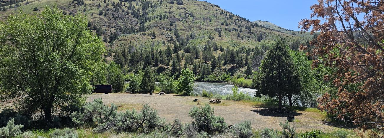 View of Lone Pine Campground