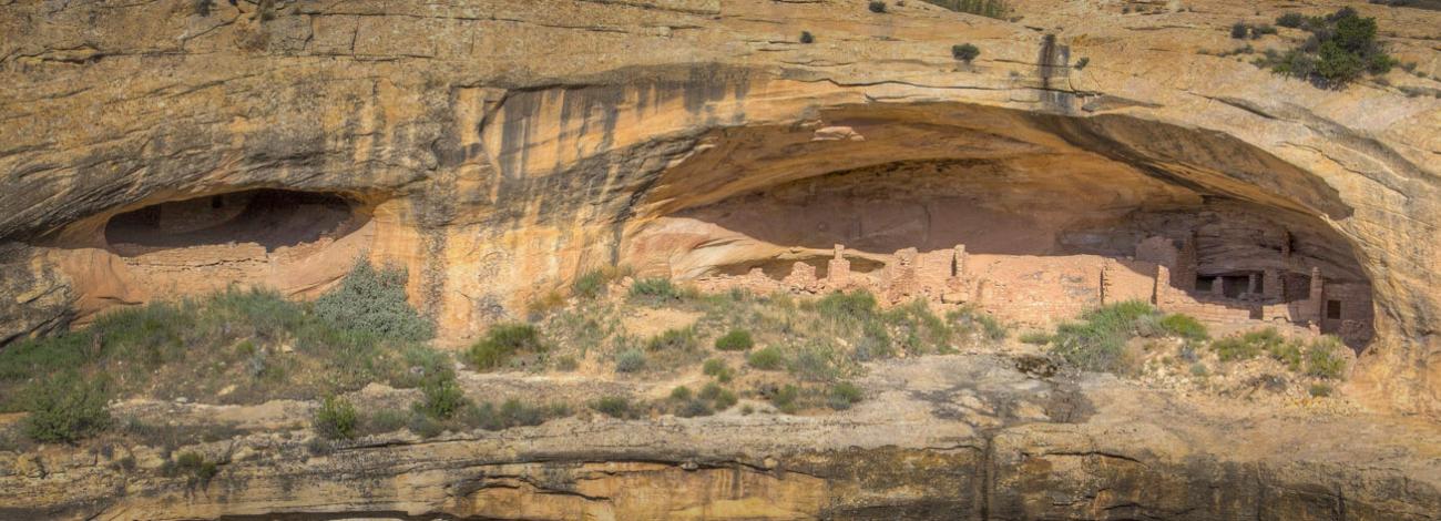 Butler Wash - Kivas where Anasazi activities were held.