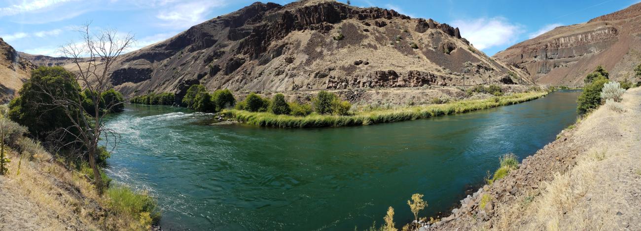 Deschutes River at Locked Gate Day Use Area