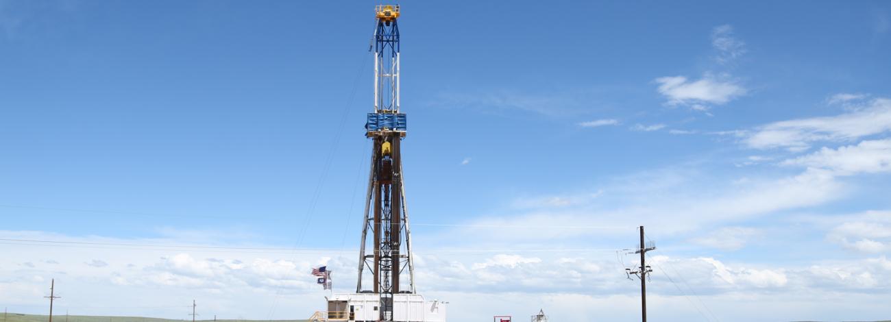 wy_ConverseCountyOil Rig_06012017