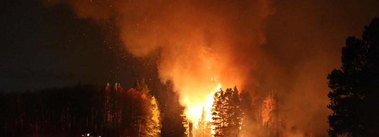 Giant wildfire in the Wyoming