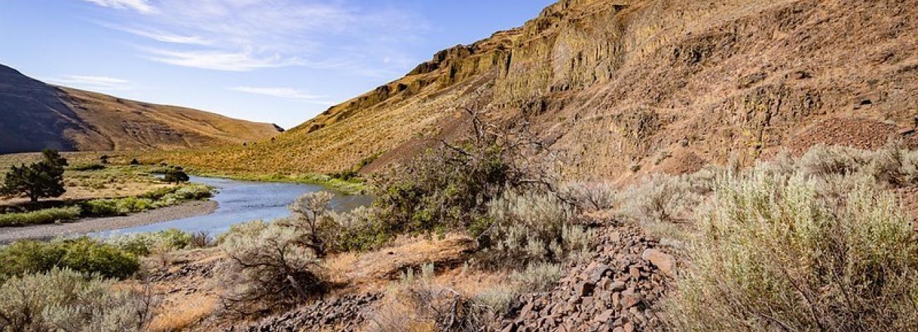 river in central oregon
