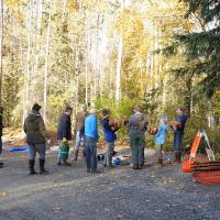 A group of volunteers contribute to an Eagle Scout project during the 2018 National Public Lands Day event that provided trail maintenance on the Salmon Run Trail on the Campbell Tract in Anchorage.